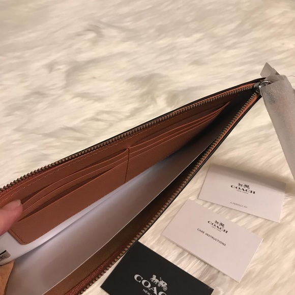 💕 🔥AUTHENTIC COACH - QUICK SALE!🔥 - Picture 5 of 7